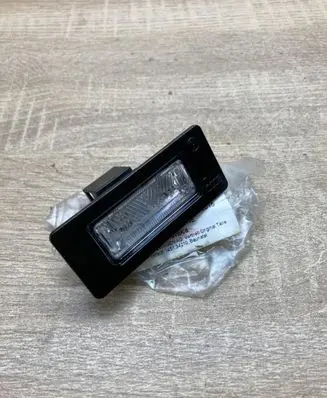 Audi A5 8T 8F Number plate light 8T0943021