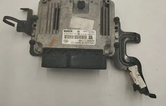 KIA Ceed Engine control unit/module 0281019545 391112A972 1039S63386