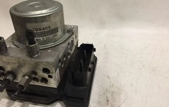 Nissan Juke I F15 ABS Pump 476601KK0A 2406K174