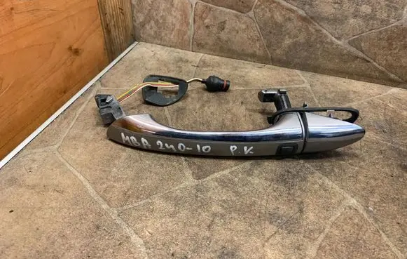 Mercedes-Benz CL C215 Front door exterior handle 