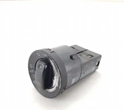 Audi A4 S4 B6 8E 8H Light switch 8E0941531A