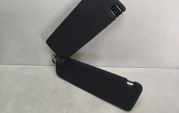 Volkswagen Touareg II Sun visor 7P0857552D