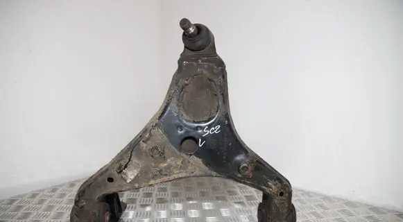 Mercedes-Benz Sprinter W906 Front control arm A9063304007 9063304007 2E0407151L