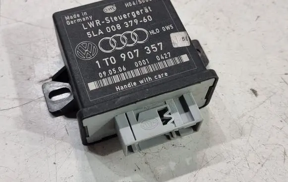Audi A6 S6 C6 4F Light module LCM 1T0907357 5LA00837960
