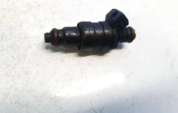 Renault Megane I Fuel injector 866313