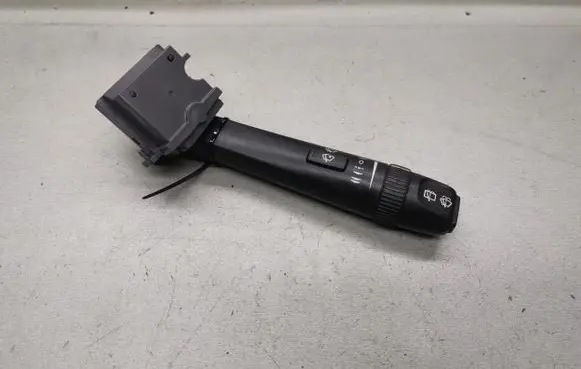 Volvo XC90 Wiper control stalk 30768101