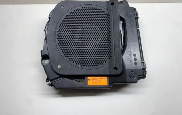BMW 6 F12 F13 Subwoofer speaker 9169688 65139169688 48001102