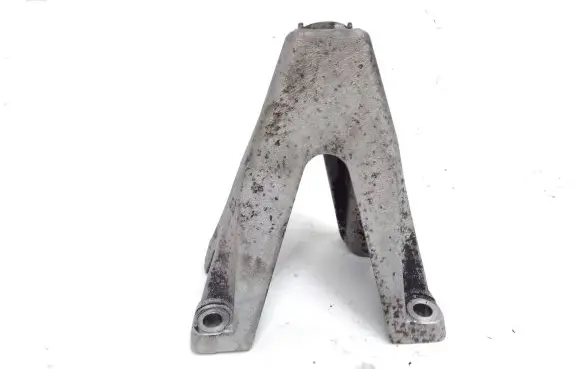Audi A8 S8 D3 4E Engine mounting bracket 4E0199307BH