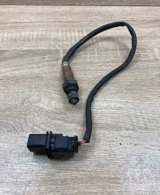 BMW X3 F25 Lambda probe sensor 7793825 0281004028