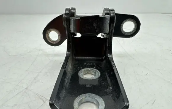 Toyota C-HR I Front door upper hinge ES03