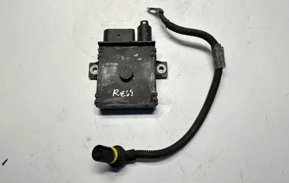 BMW 5 E60 E61 Glow plug pre-heat relay 7801201 12217801201