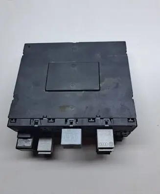 Audi A3 S3 A3 Sportback 8P Comfort/convenience module 8P0907279E F005V00518 H43S1201
