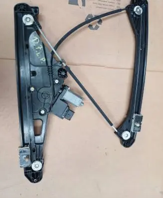 Citroen DS7 Crossback Front window lifting mechanism without motor 