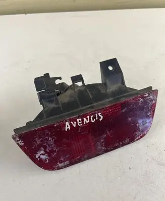 Toyota Avensis T220 Third/center stoplight 54533919 54533918