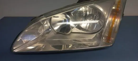 Ford Focus Headlight/headlamp 10178
