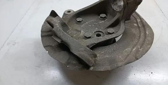 BMW 1 E81 E87 Front wheel hub spindle knuckle 6764443 31216764443
