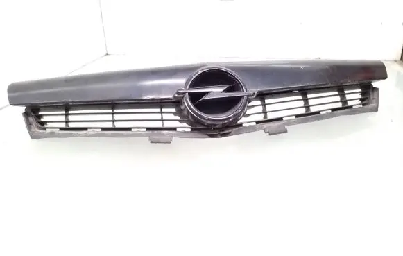 Opel Tigra B Front bumper upper radiator grill 93162177 93162178