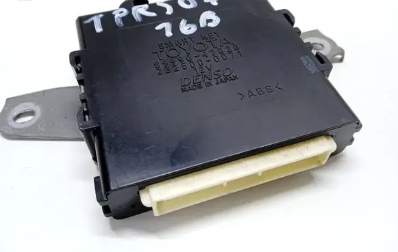 Toyota Prius (XW20) Keyless (KESSY) go control unit/module 8999047020 2325000071