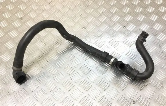 Mercedes-Benz S C217 Engine coolant pipe/hose A2225000105