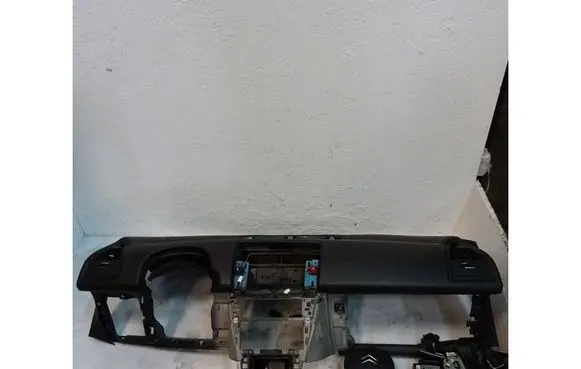 Citroen C4 I Dashboard 