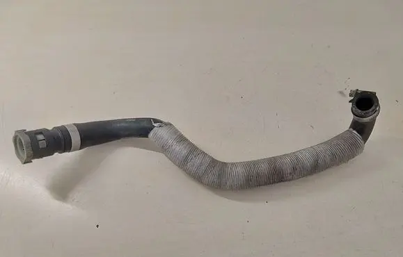 Volvo C30 Engine coolant pipe/hose