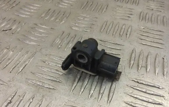 Nissan Navara D23 Airbag deployment crash/impact sensor 985813JA0A