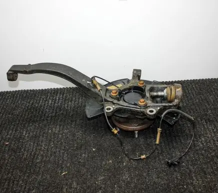 Dodge Durango III Front wheel hub