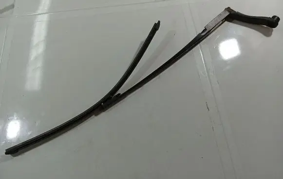 Citroen C5 Front wiper blade arm 