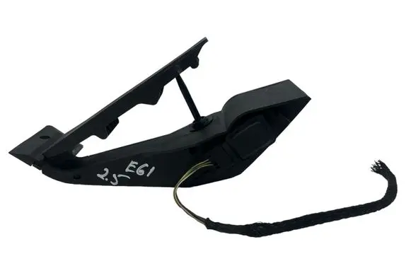BMW 5 E60 E61 Accelerator throttle pedal 6766930 25916010 0104041