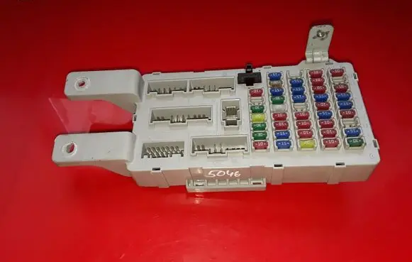 Hyundai Santa Fe Fuse module 919502B400 AK1173 B40006220023