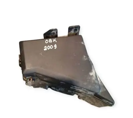 Subaru Outback Fuse box cover 
