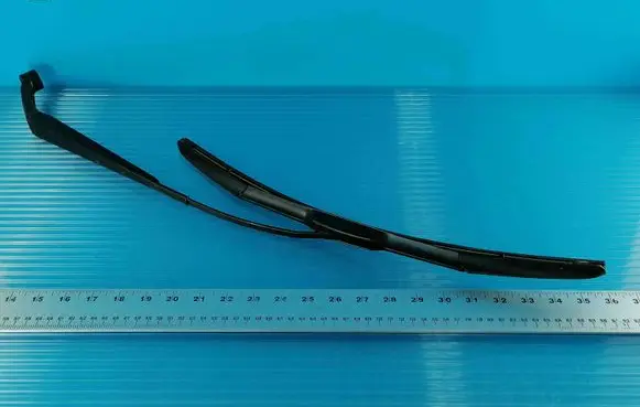 Toyota Hilux (AN10, AN20, AN30) Front wiper blade arm 6902NWBL2