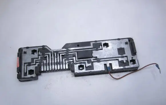 Audi 80 90 B2 Tail light bulb cover holder 811945222A 811945222 811945222B
