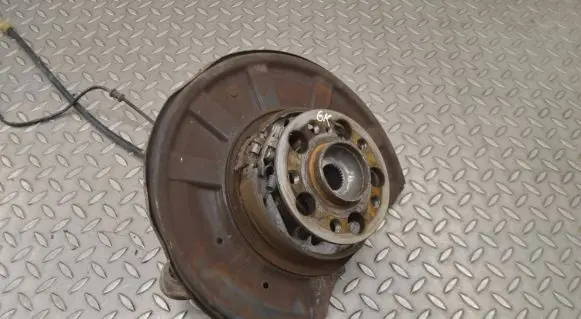 Mercedes-Benz E W212 Rear wheel hub