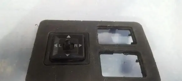 Mitsubishi Galant Wing mirror switch mb521720