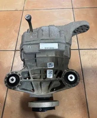 Dodge Challenger Rear differential 68427796AA 05038702AG 5038702AD