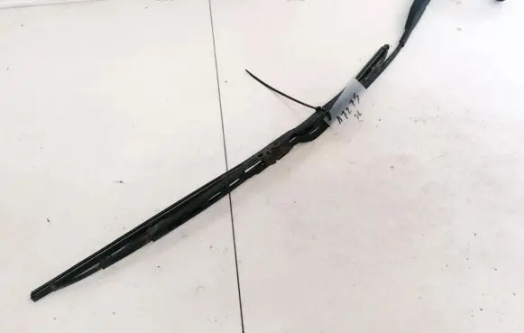 Toyota Avensis Verso Front wiper blade arm