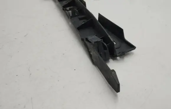 Porsche Cayenne (9PA) Front bumper mounting bracket 7L5807184