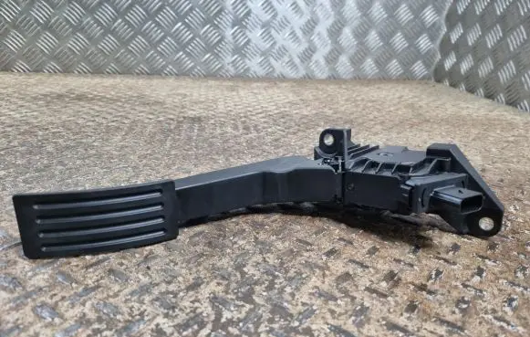 Ford Escape IV Accelerator throttle pedal LX619F836AA 6PV01359120