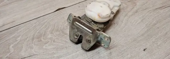 Mitsubishi Outlander Tailgate/trunk/boot lock/catch/latch