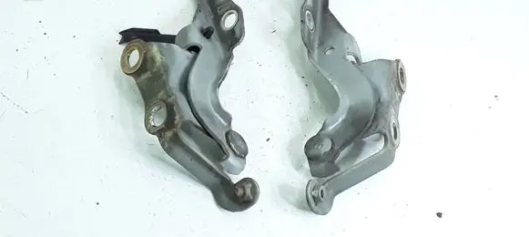Toyota Corolla E120 E130 Engine bonnet/hood hinges