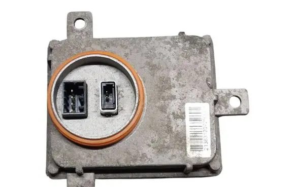 Volkswagen PASSAT B7 Headlight ballast module Xenon 8K0941597B 1036060024