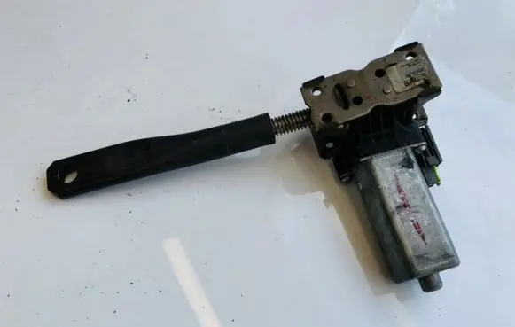 Dodge Journey Seat adjustment motor 984688102 d330800