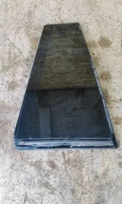 Rear vent window glass