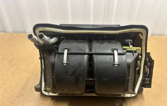 BMW 3 E46 Interior heater climate box assembly housing 64118372792 8372792