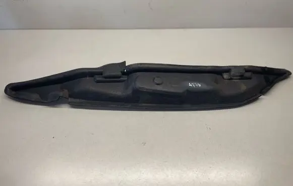 Dodge PickUp RAM SRT-10 Front wheel arch liner splash guards