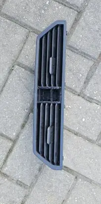 Volkswagen Jetta USA Dash center air vent grill