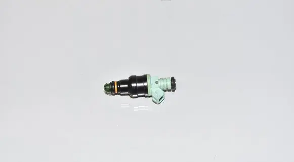BMW 5 E39 Fuel injector 0280150415