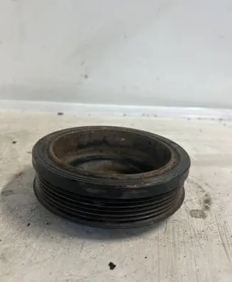Volkswagen Caddy Crankshaft pulley 038105243m