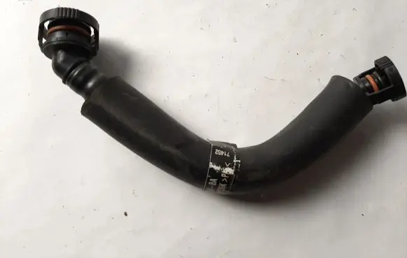 Ford Kuga II Air intake hose/pipe GJ5E6758BA